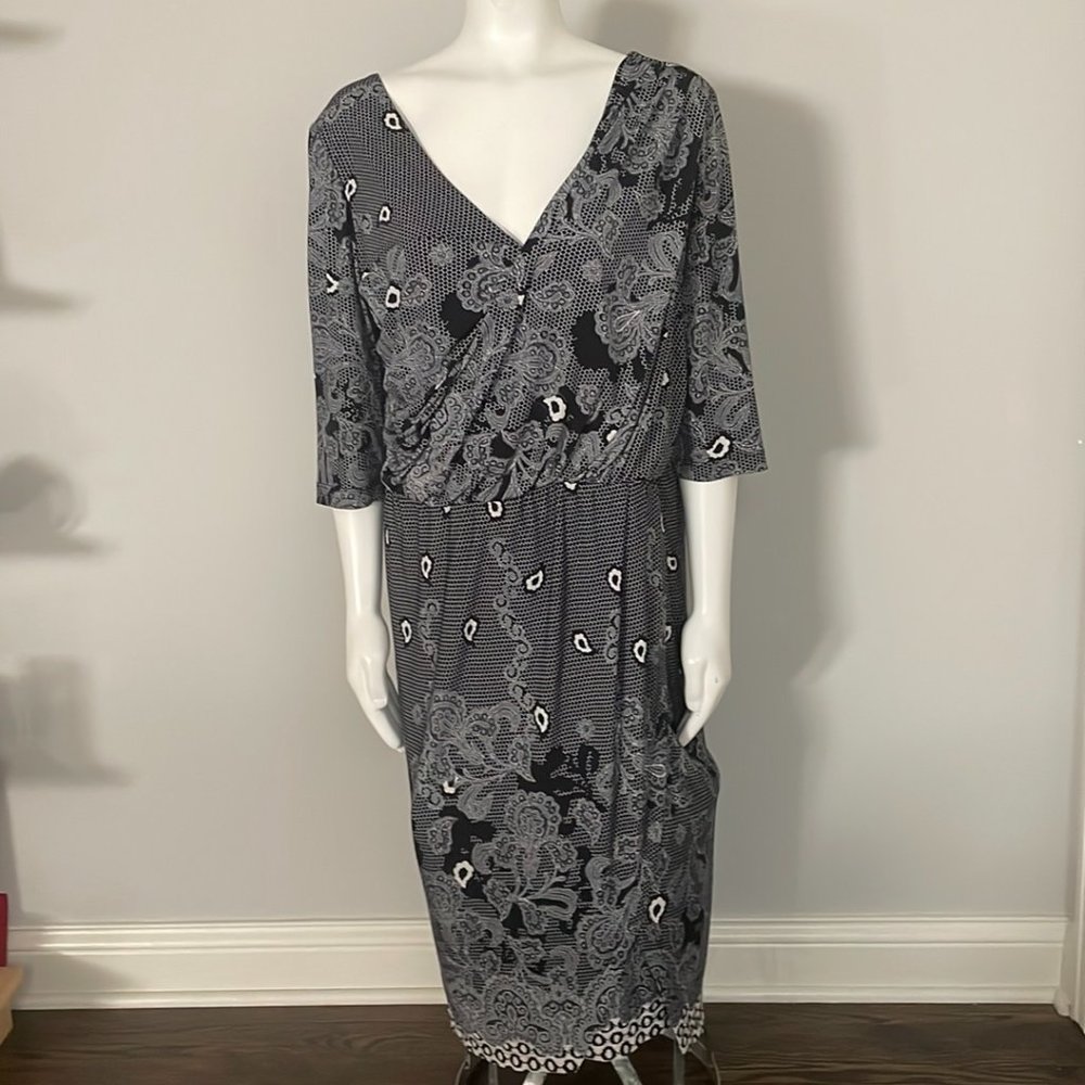 Melissa Masse Black and White Graphic Print Faux Wrap Dress V Neck Size 1X